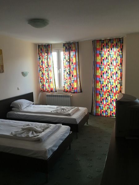 Hotel Biju Burgas Екстер'єр фото
